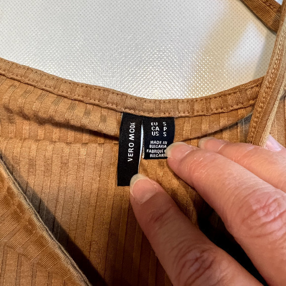 VERO‎ MODA Womens Lucy Rib Crop Top Tobacco Brown size Small - Picture 2 of 10